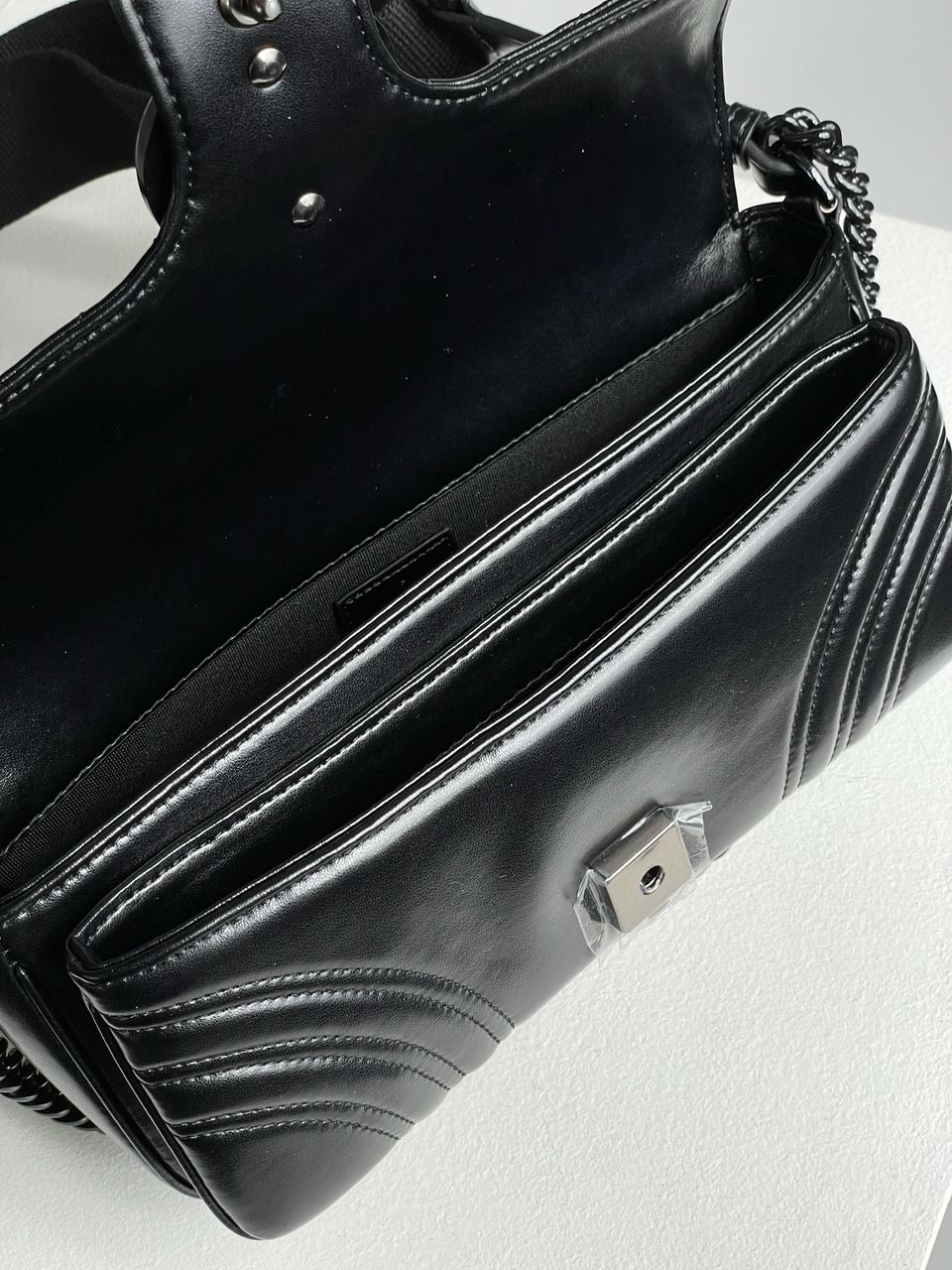 Gucci Marmont Medium Shoulder Bag Total Black - 25