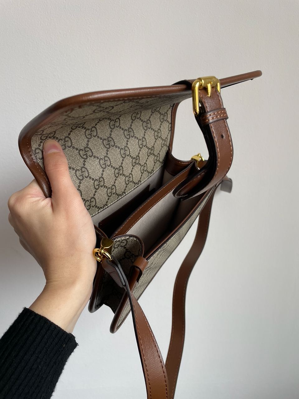 Gucci Mini Shoulder Bag With Interlocking G - 26