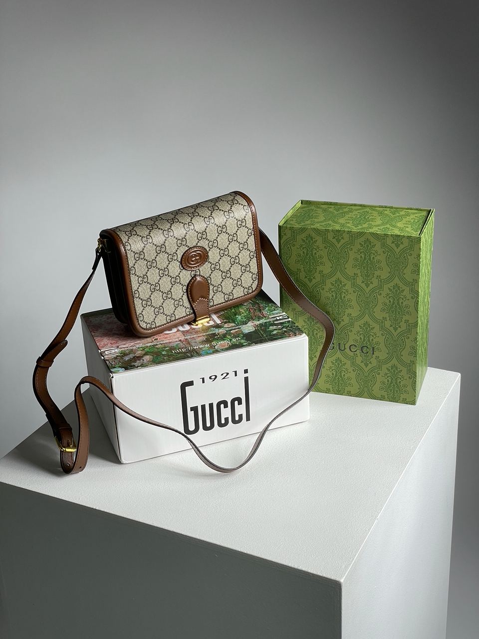 Gucci Mini Shoulder Bag With Interlocking G - 4