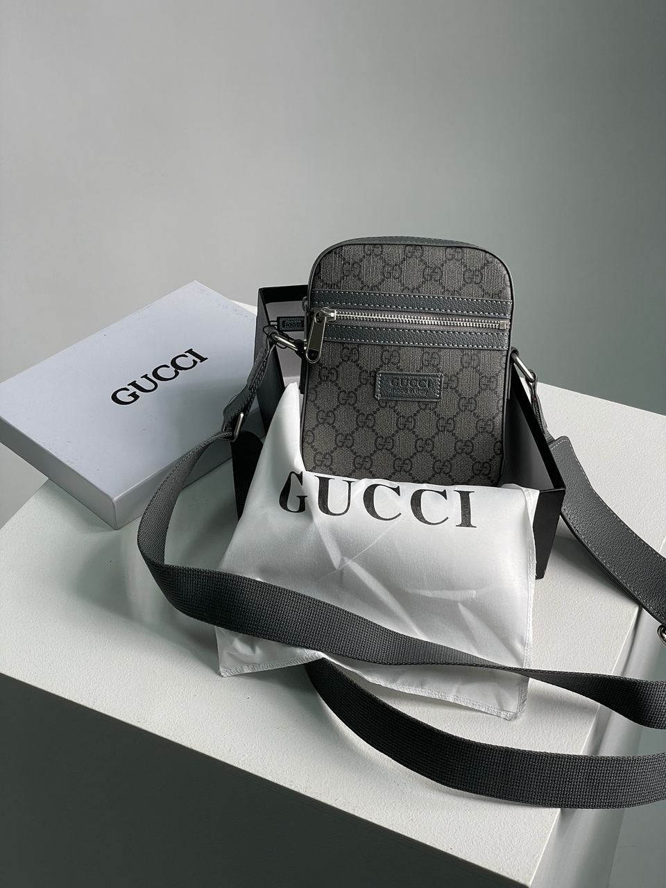 Gucci Ophidia GG Small Messenger Bag Grey - 2