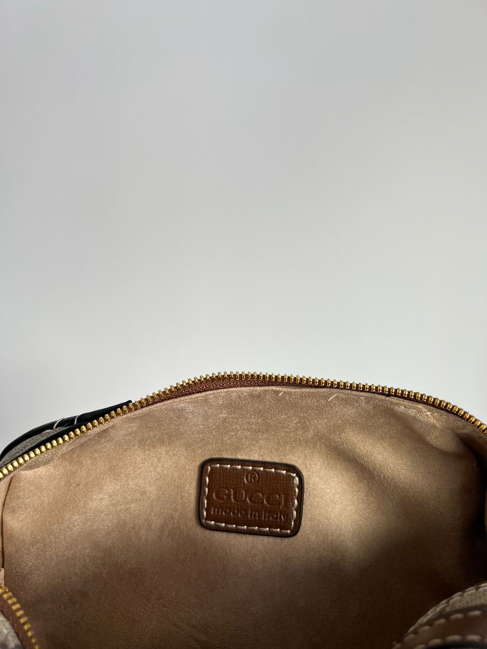 Gucci Small Interlocking G Sports Bag - 9