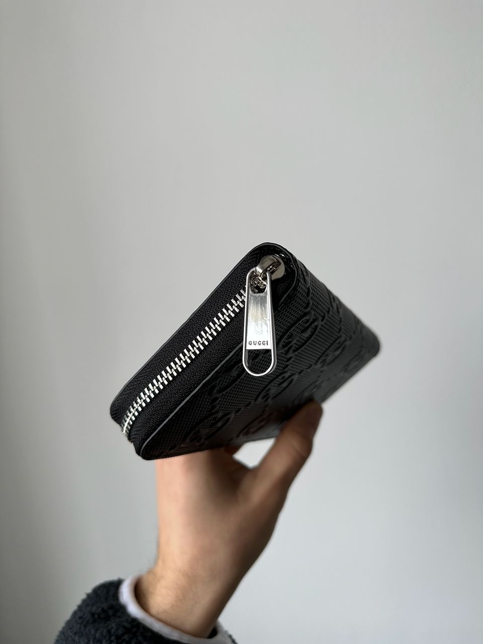 Gucci Wallet Black Embossed Leather - 6