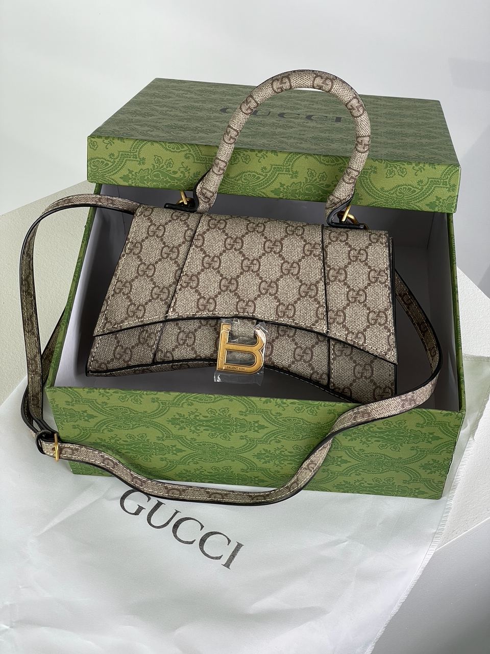 Gucci X Balenciaga Hourglass Hacker Aria Supreme - 2