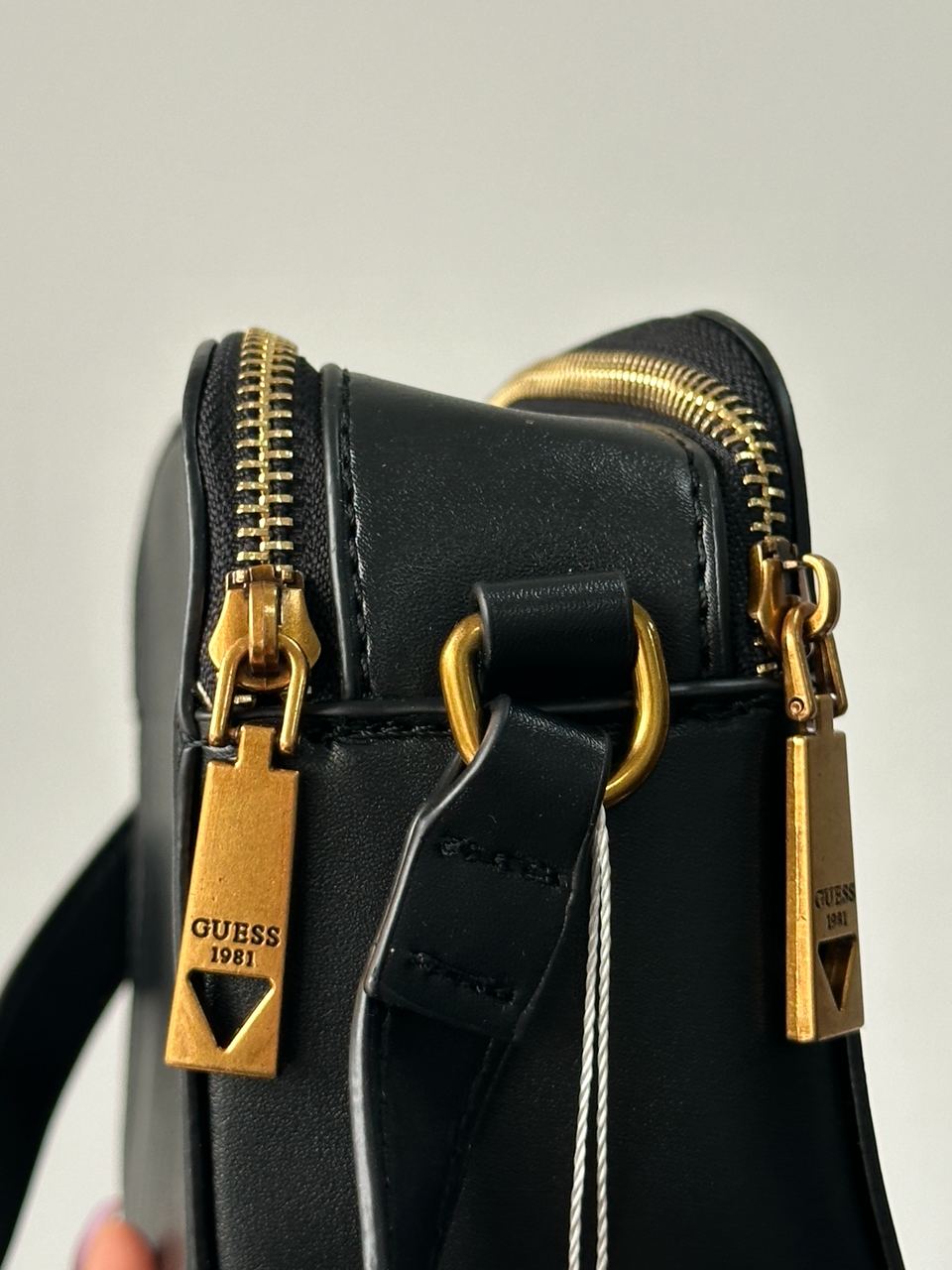 Guess Noelle Crossbody Camera Black/Gold - 7