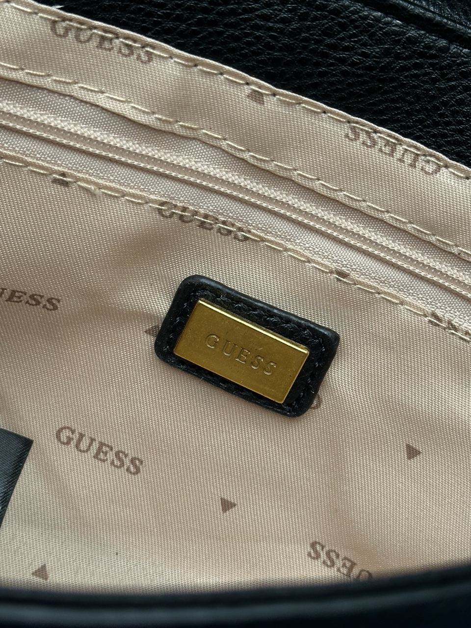 Guess Saddle Bag G Dream Black - 9