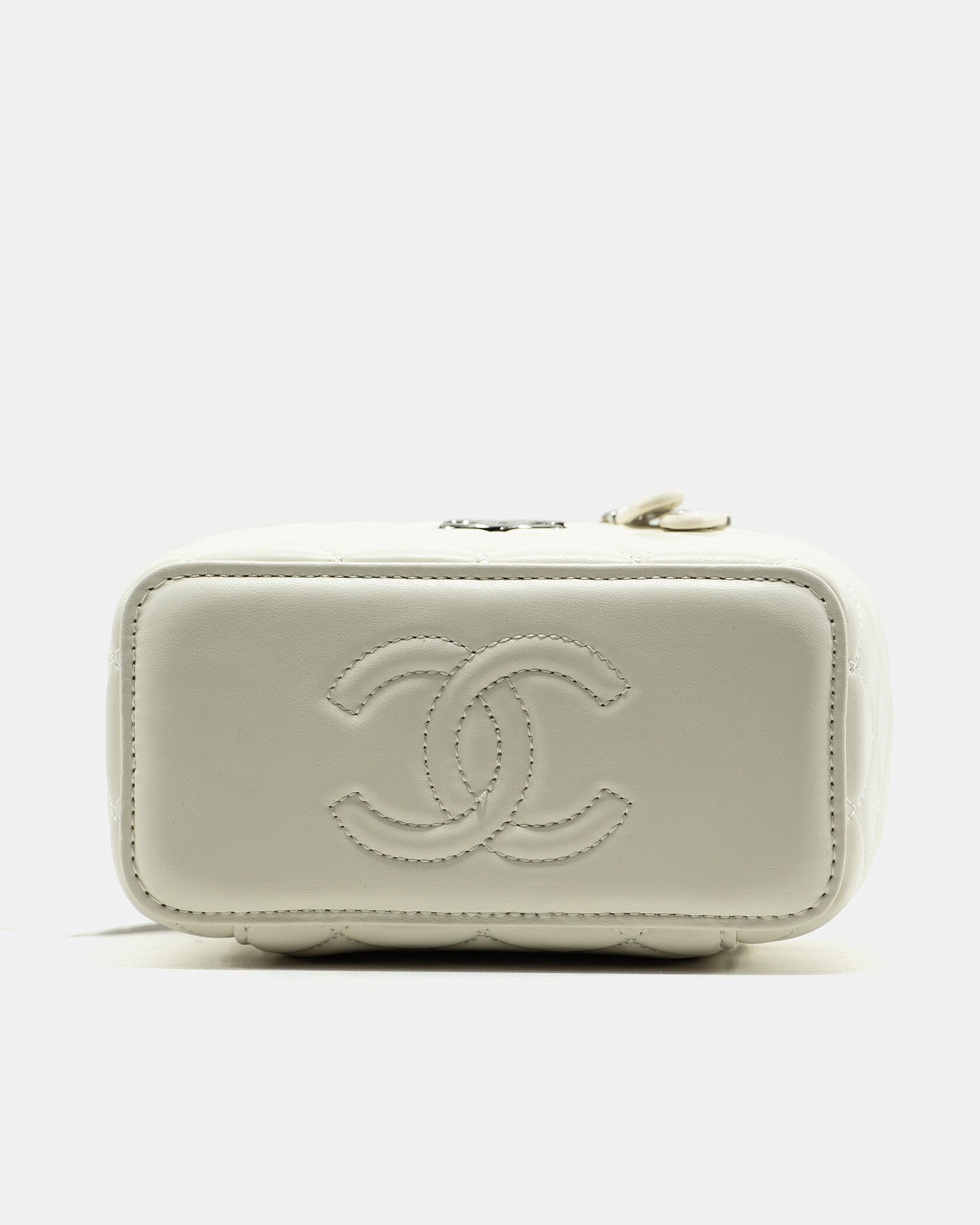 hanel Classic Milk Lambskin Pearl Crush Vanity Bag Silver - 8