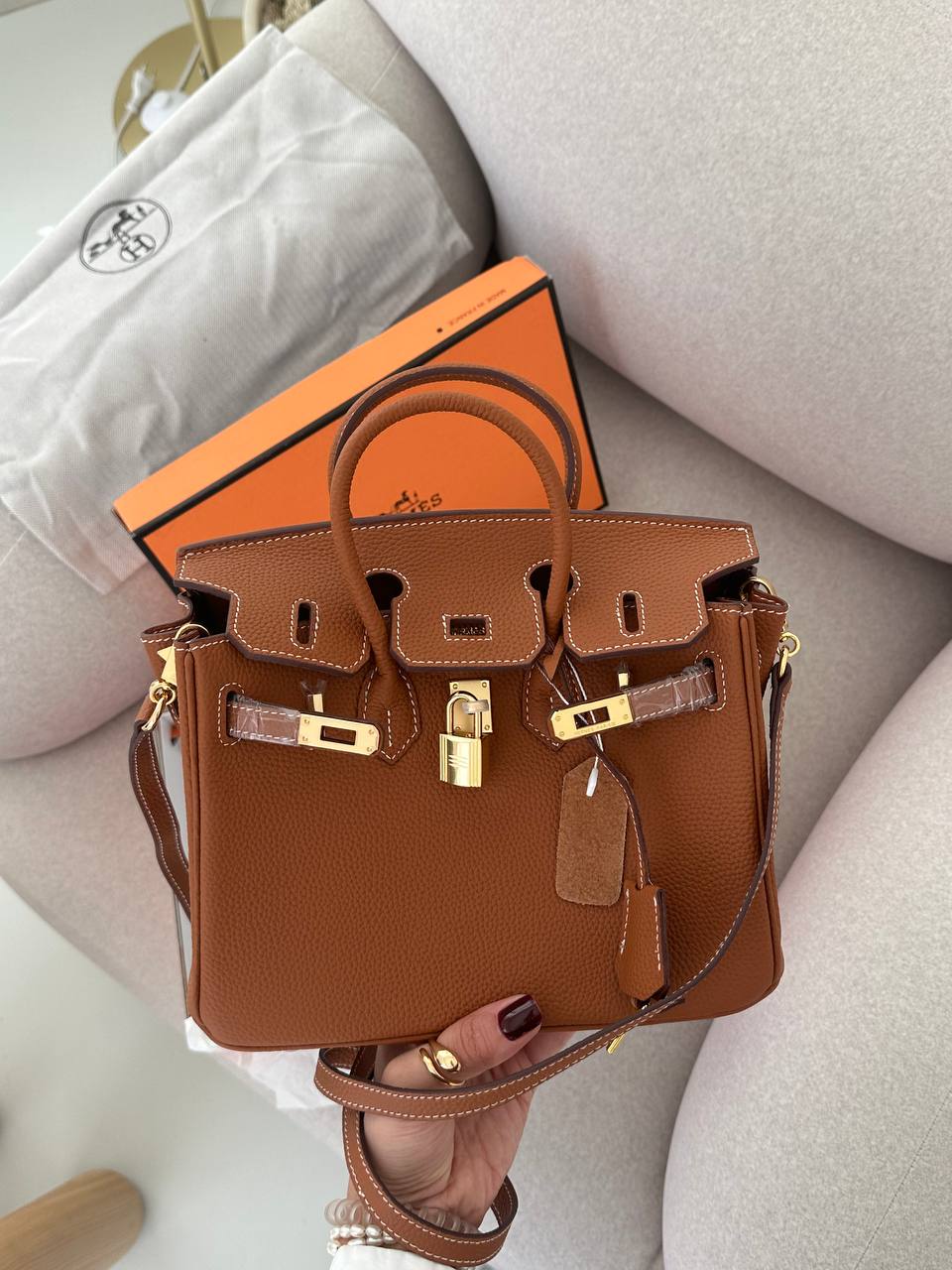 Hermès Birkin 25 Bag in Gold Togo Leather - 5