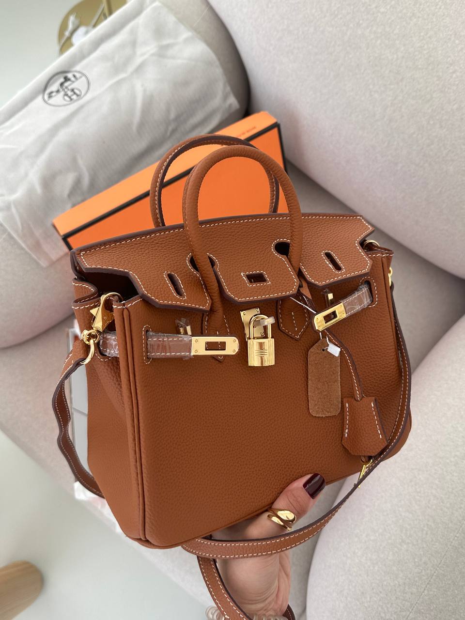 Hermès Birkin 25 Bag in Gold Togo Leather - 7