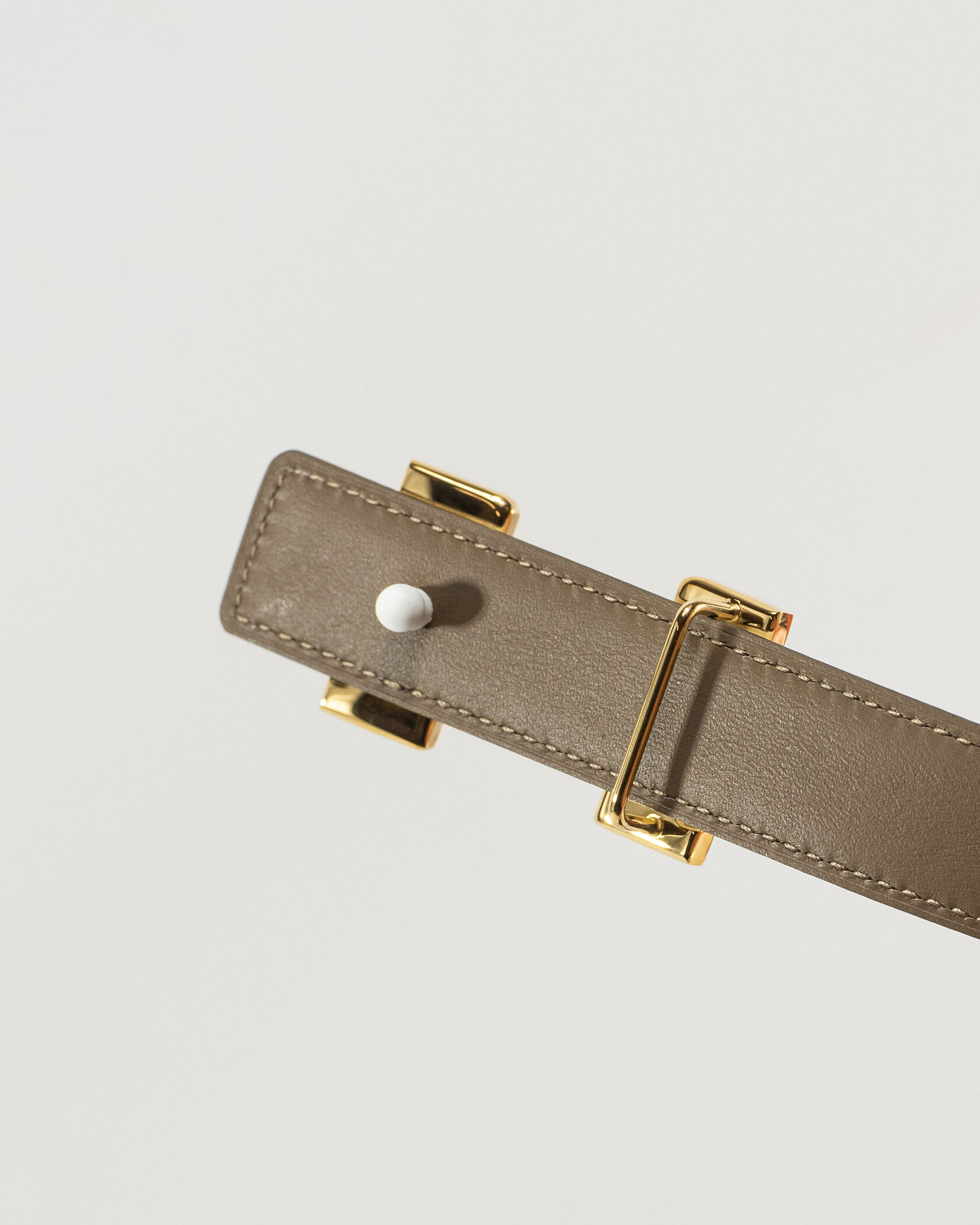 Hermès H Reversible Belt in Brown/White Leather with Gold Buckle - 5