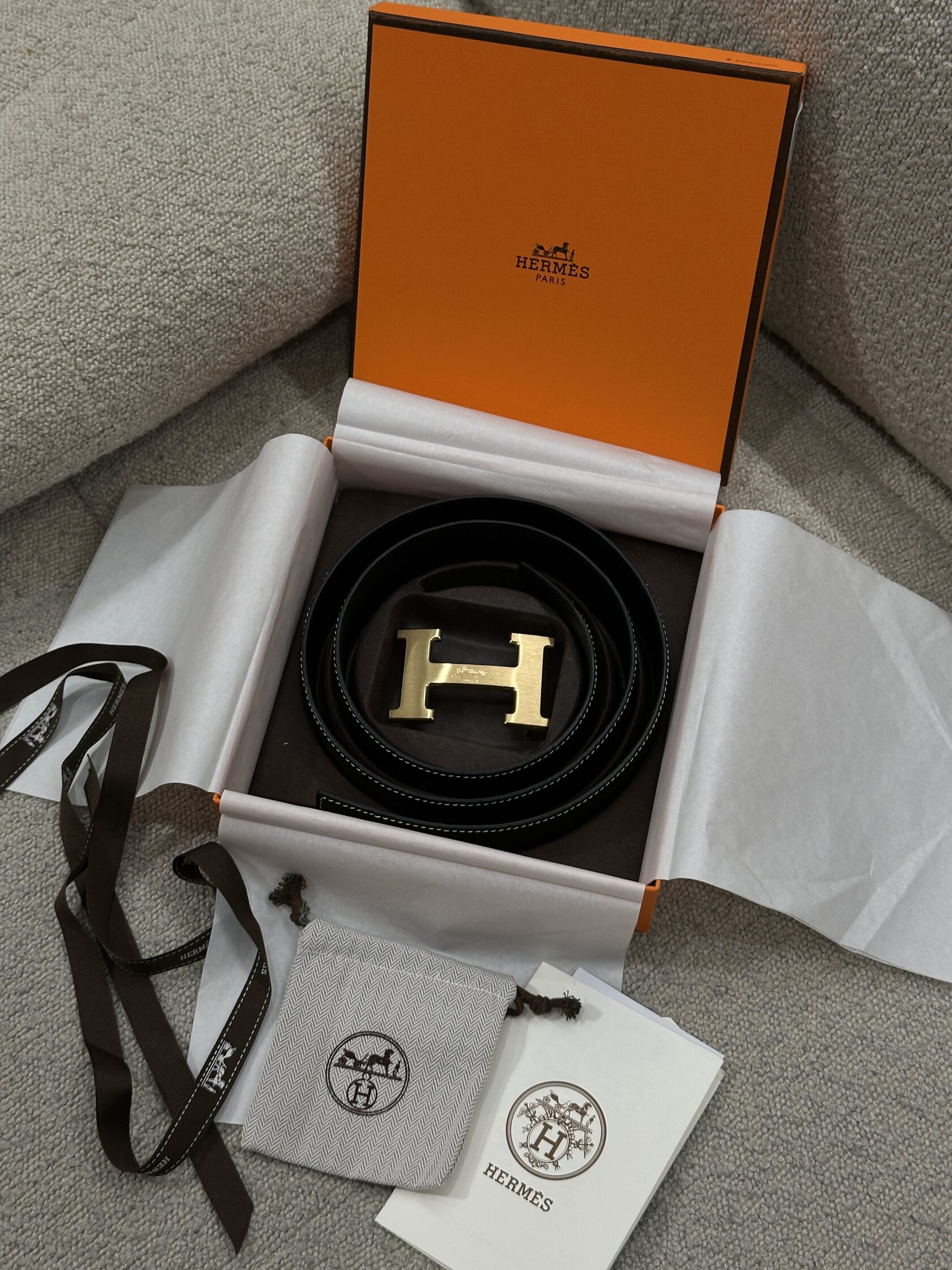 Hermes Constance Belt in Porosus Crocodile Black/Gold - 3