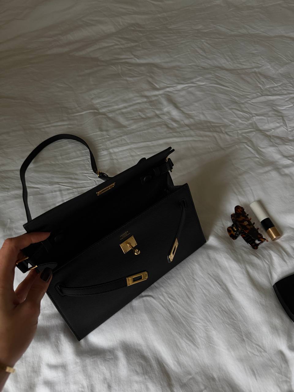 Hermes Kelly Pochette Black/Gold - 11