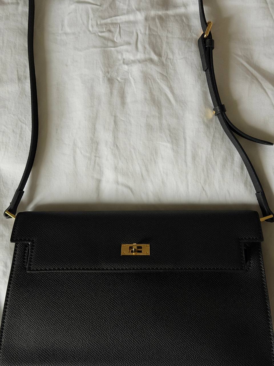 Hermes Kelly Pochette Black/Gold - 3
