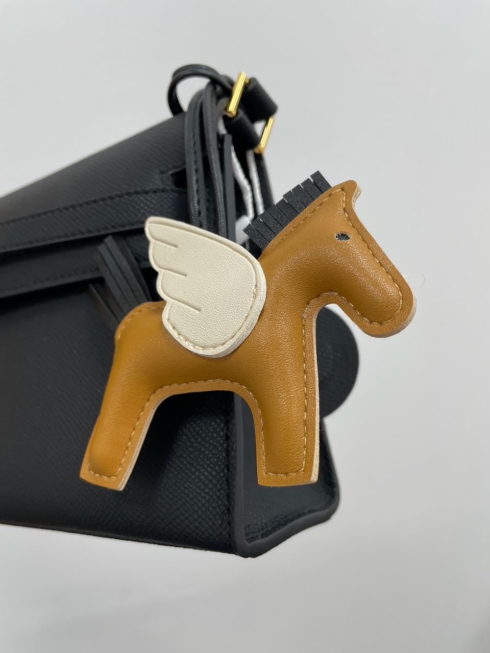 Hermes Kelly Pochette Black/Gold - 8