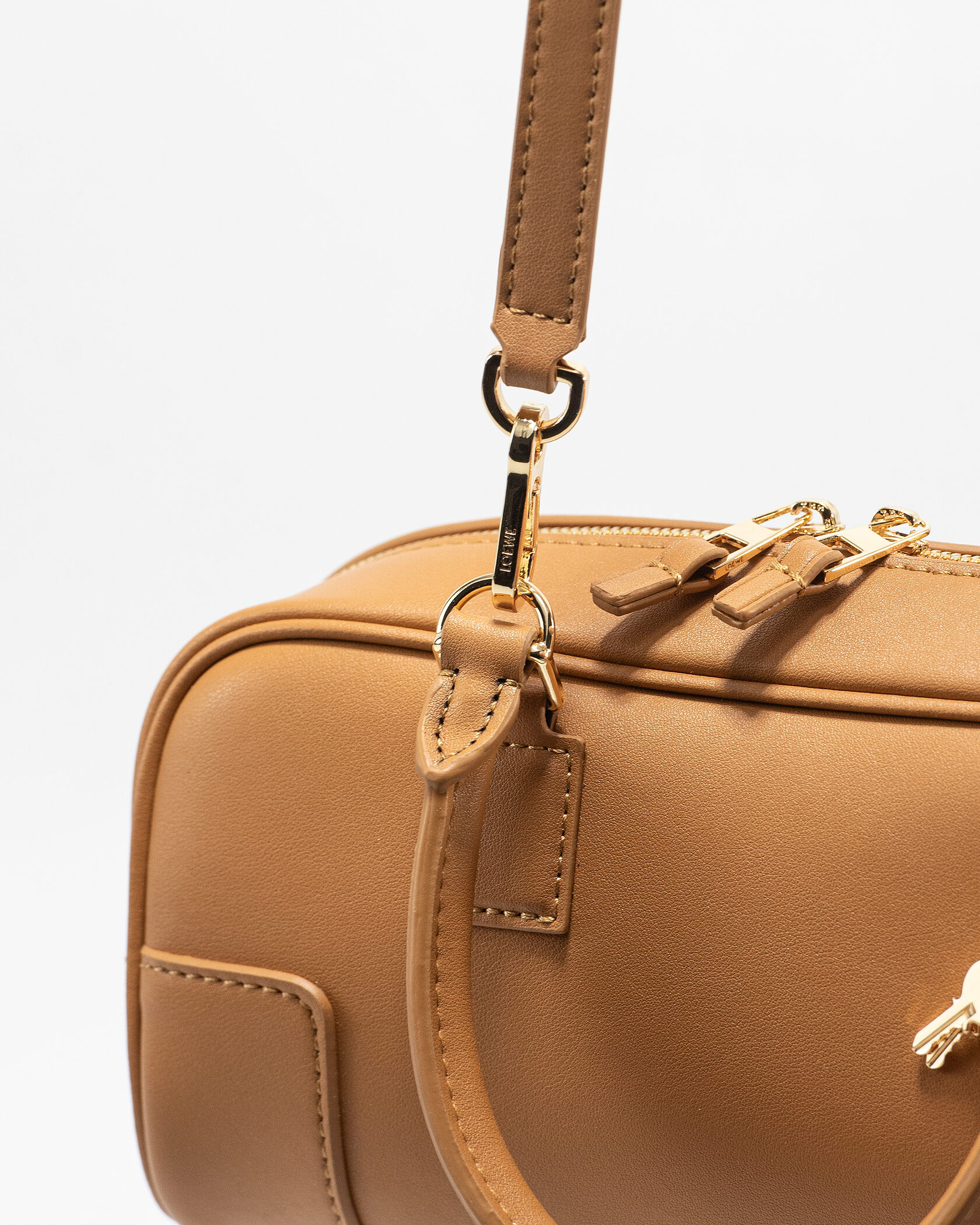 Loewe Amazona 23 Cropped Bag in Nappa Calfskin Caramel - 9