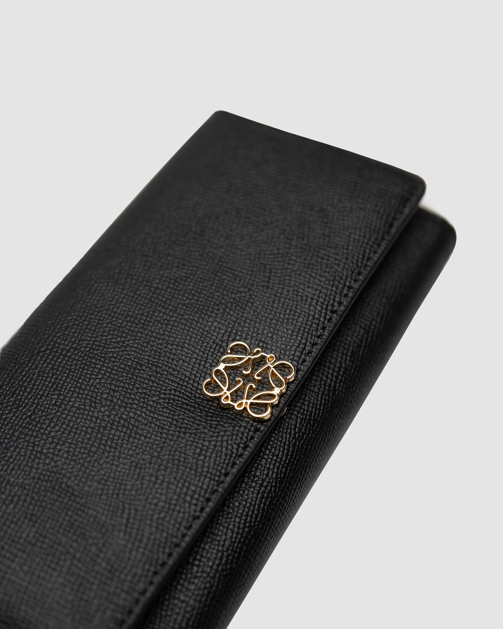 Loewe Anagram Continental Wallet in Pebble Grain Calfskin - 4