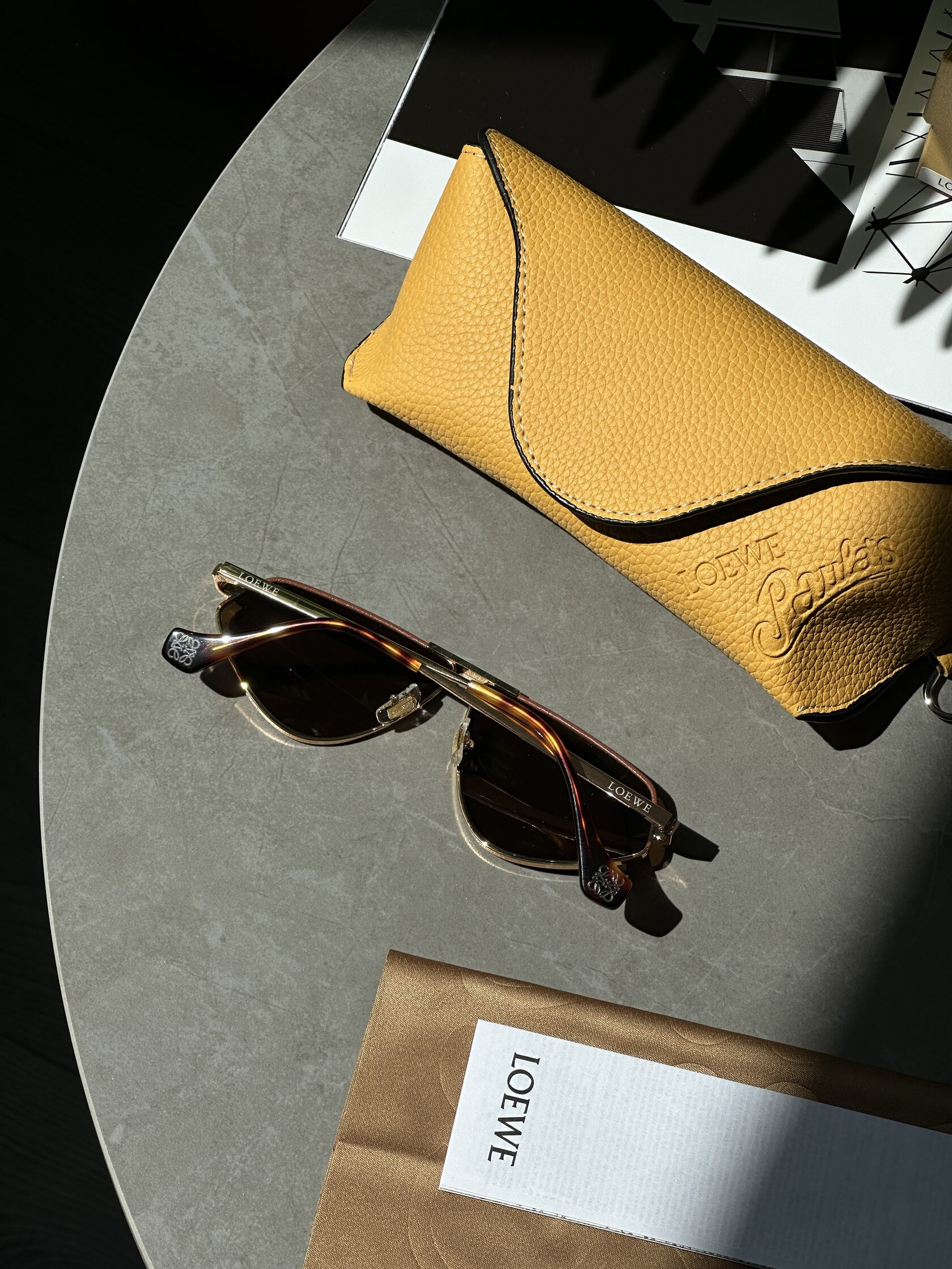 Loewe Brown/Gold LW40039U 002 - 9