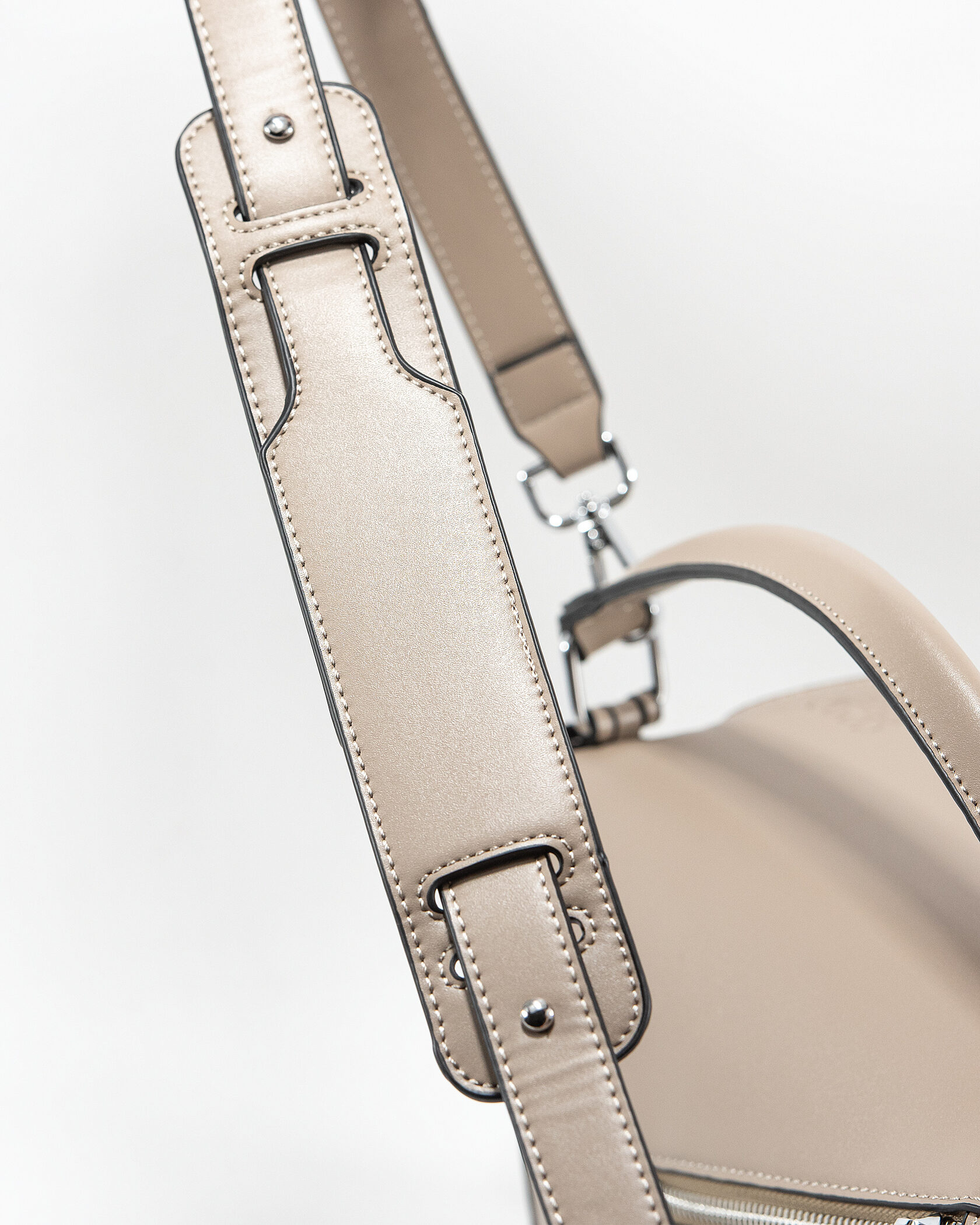 Loewe Paula's Ibiza Puzzle Bag In Classic Calfskin Gentle beige - 10