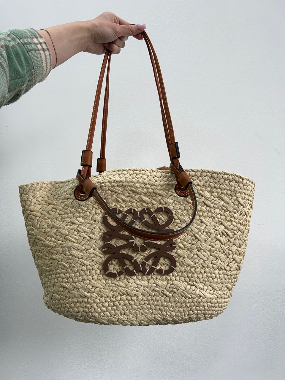 Loewe Paula's Ibiza Small Leather-Trimmed Woven Raffia Tote - 2