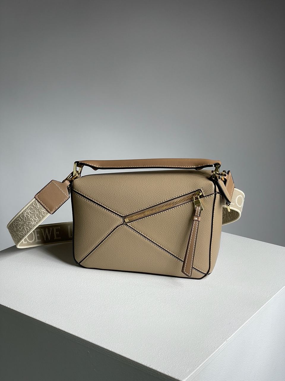 Loewe Small Puzzle Bag in Classic Calfskin Beige - 15