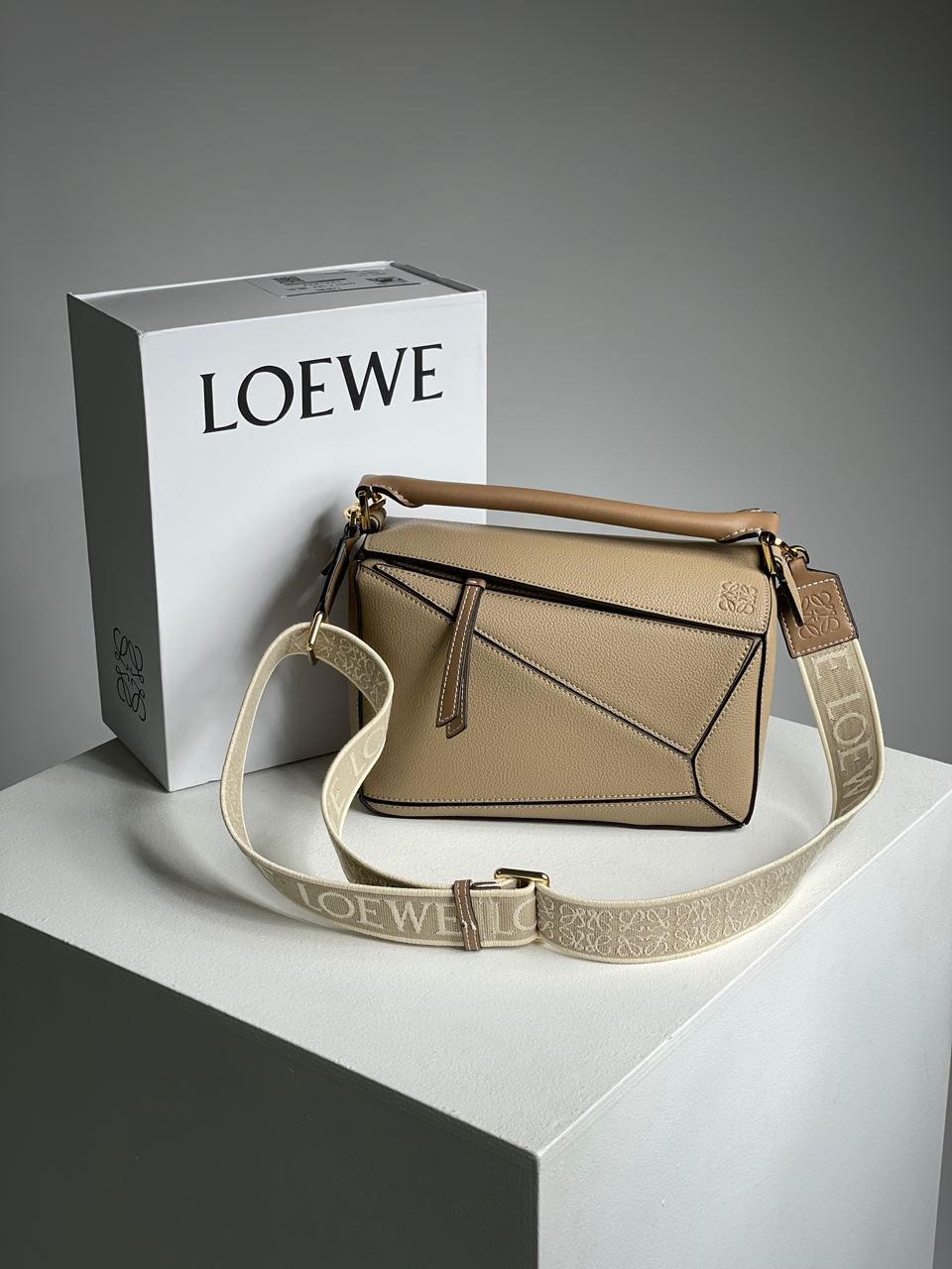 Loewe Small Puzzle Bag in Classic Calfskin Beige - 4