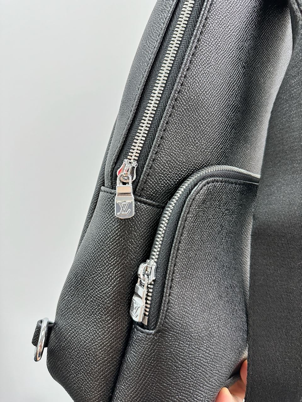 Louis Vuitton Avenue Slingbag NM Black/Silver - 15