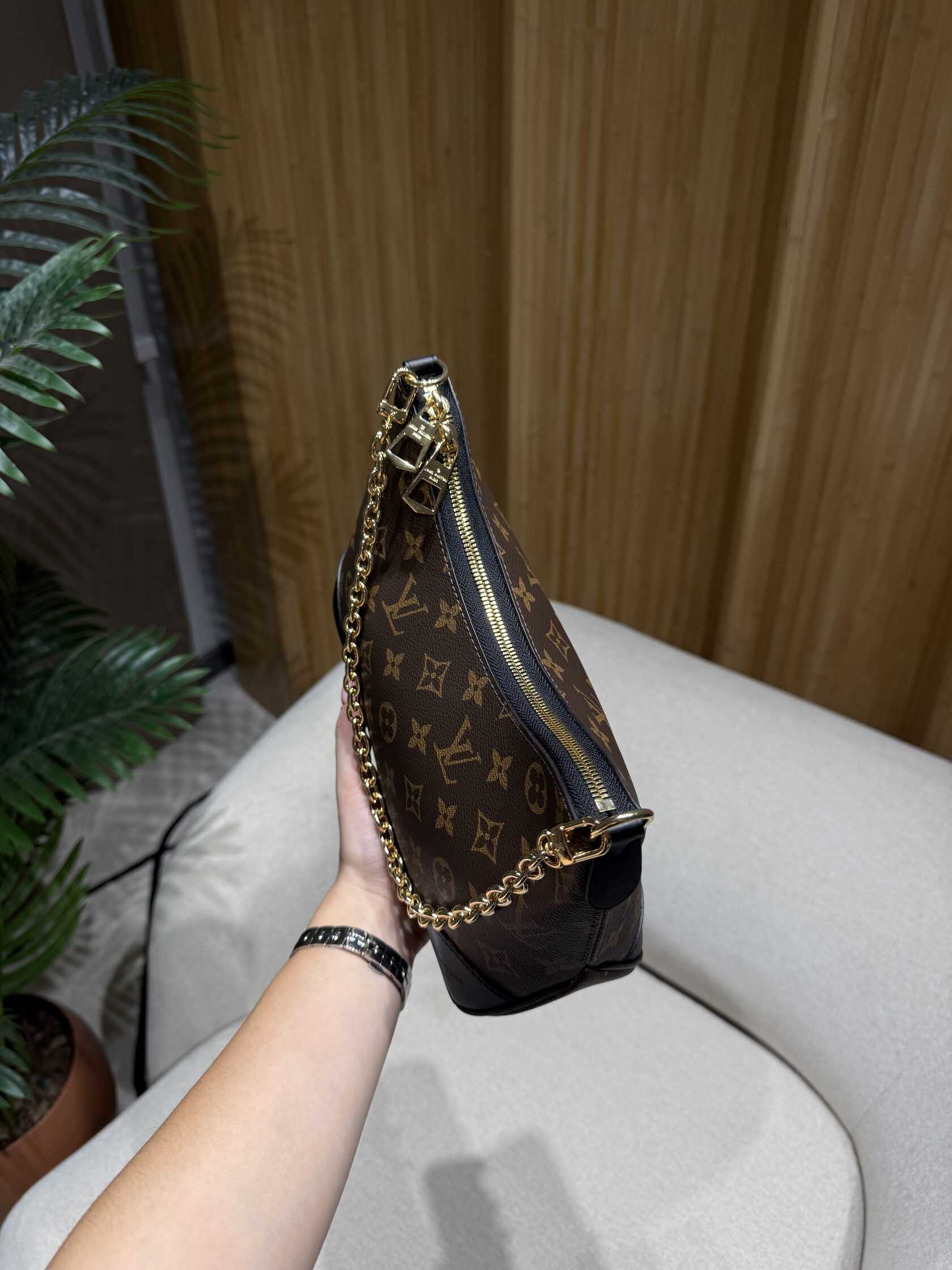 Louis Vuitton Boulogne Monogram Canvas/Black - 16