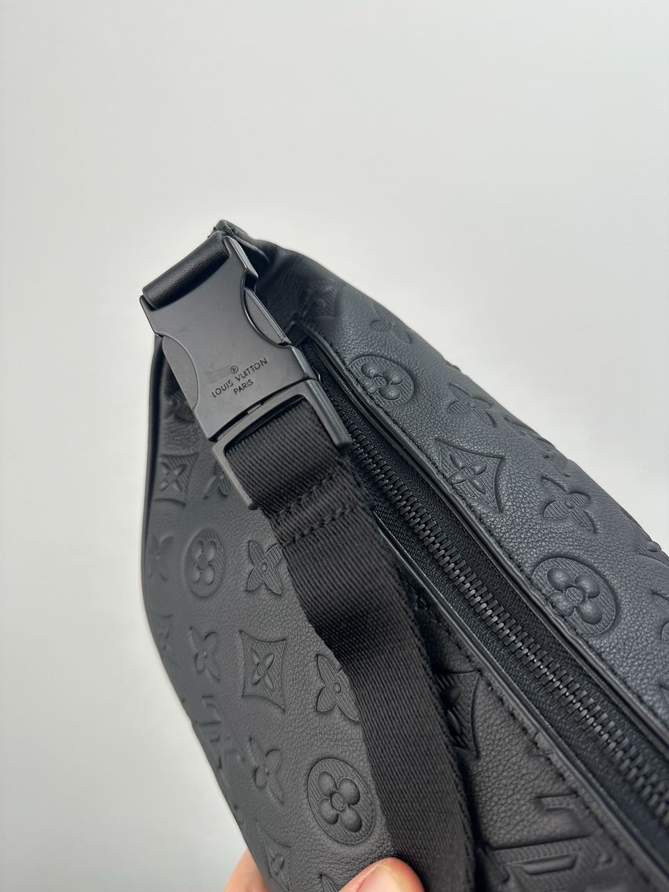 Louis Vuitton Bumbag Black Embossing Leather - 13