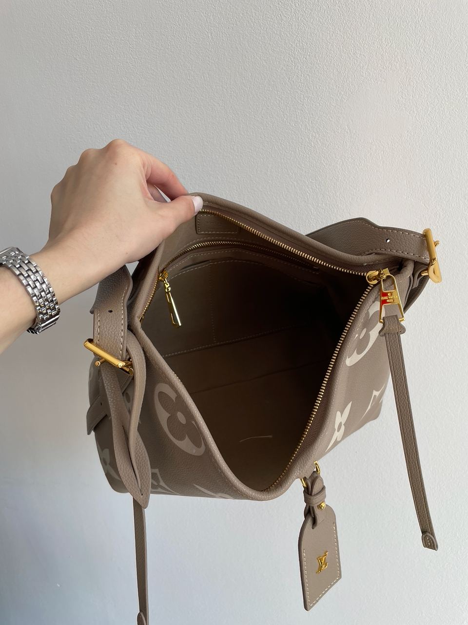 Louis Vuitton CarryAll PM Bicolor Monogram Empreinte Leather Beige - 28