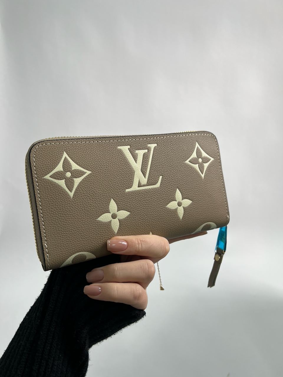 Louis Vuitton Clemence Wallet Bicolor Beige/Cream - 8