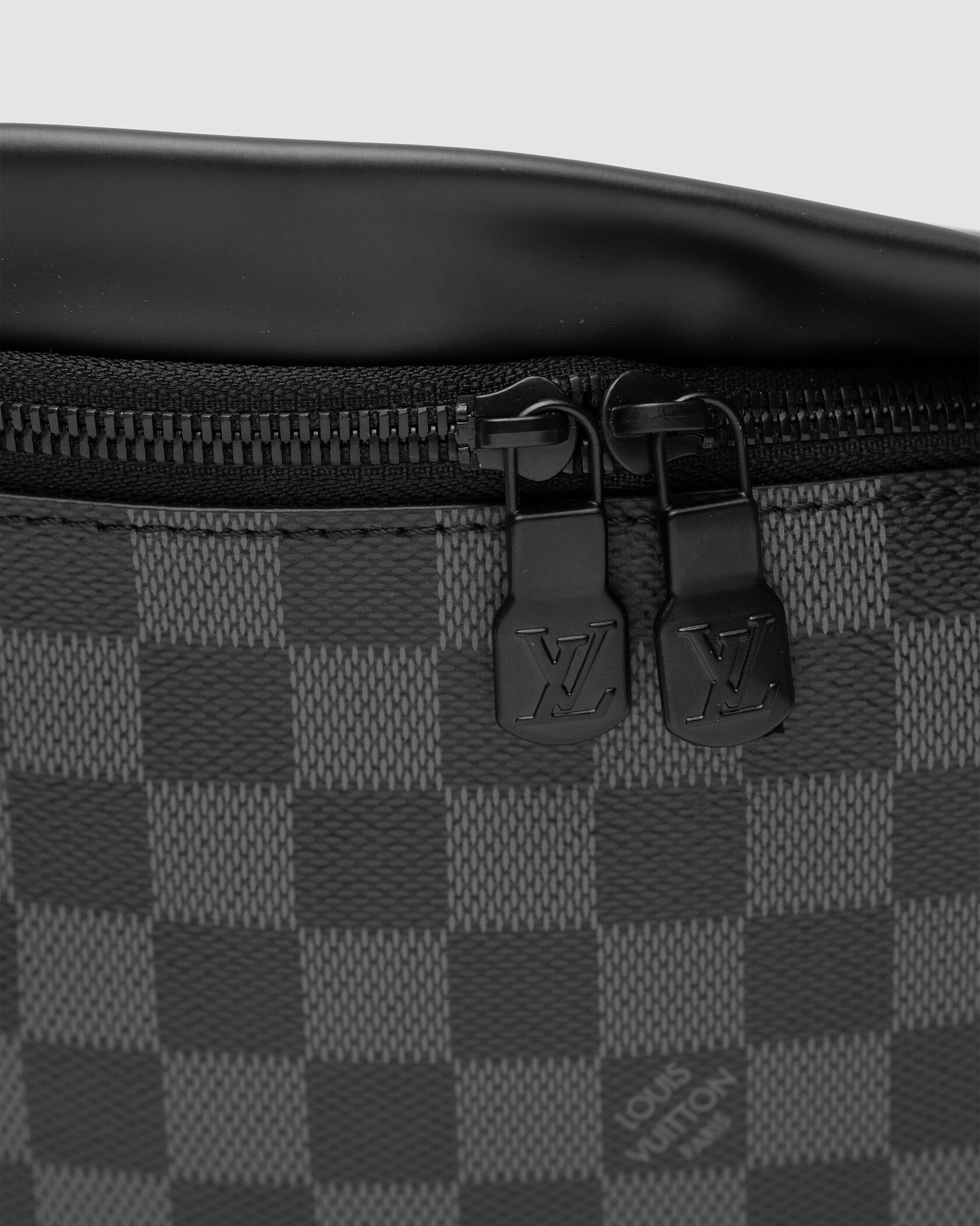 Louis Vuitton Discovery PM Bumbag Grey Chess Canvas - 12