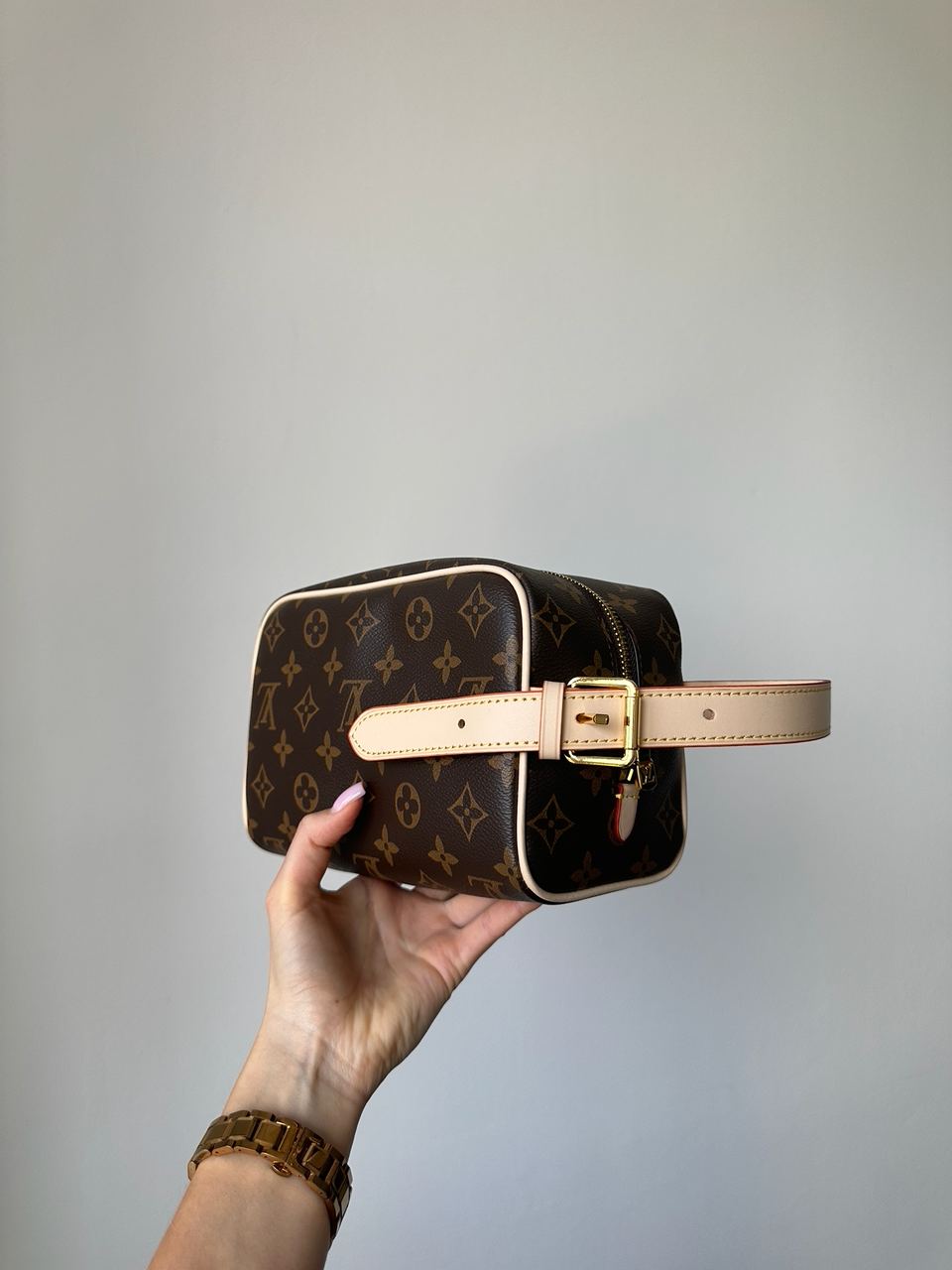 Louis Vuitton Dopp Kit Toilet Pouch - 9