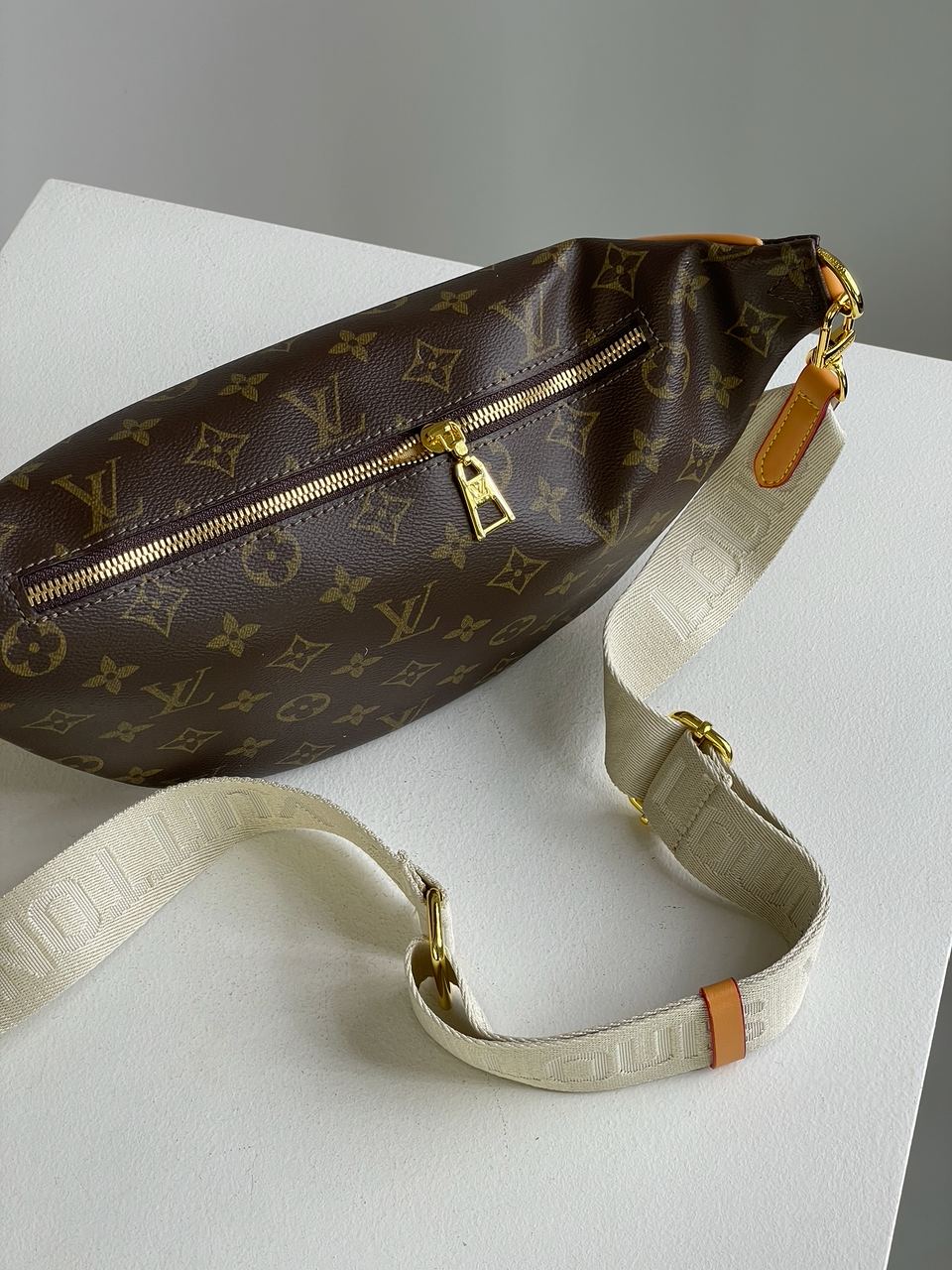 Louis Vuitton High Rise Monogram Bumbag - 10