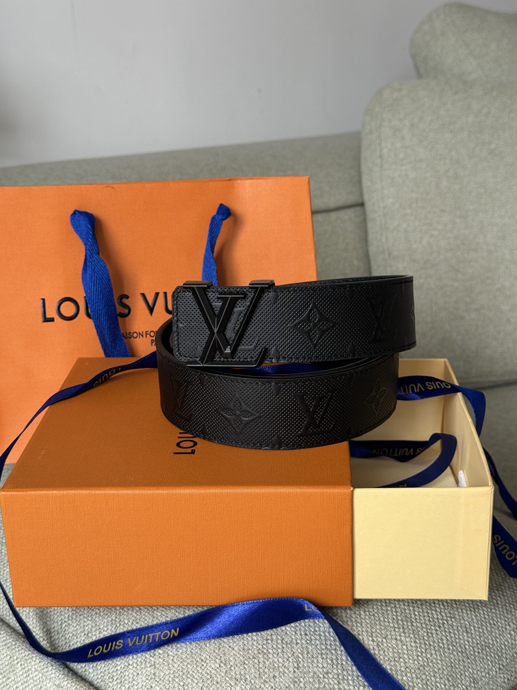 Louis Vuitton Leather Belt 40 mm Embossing Black/Black - 3