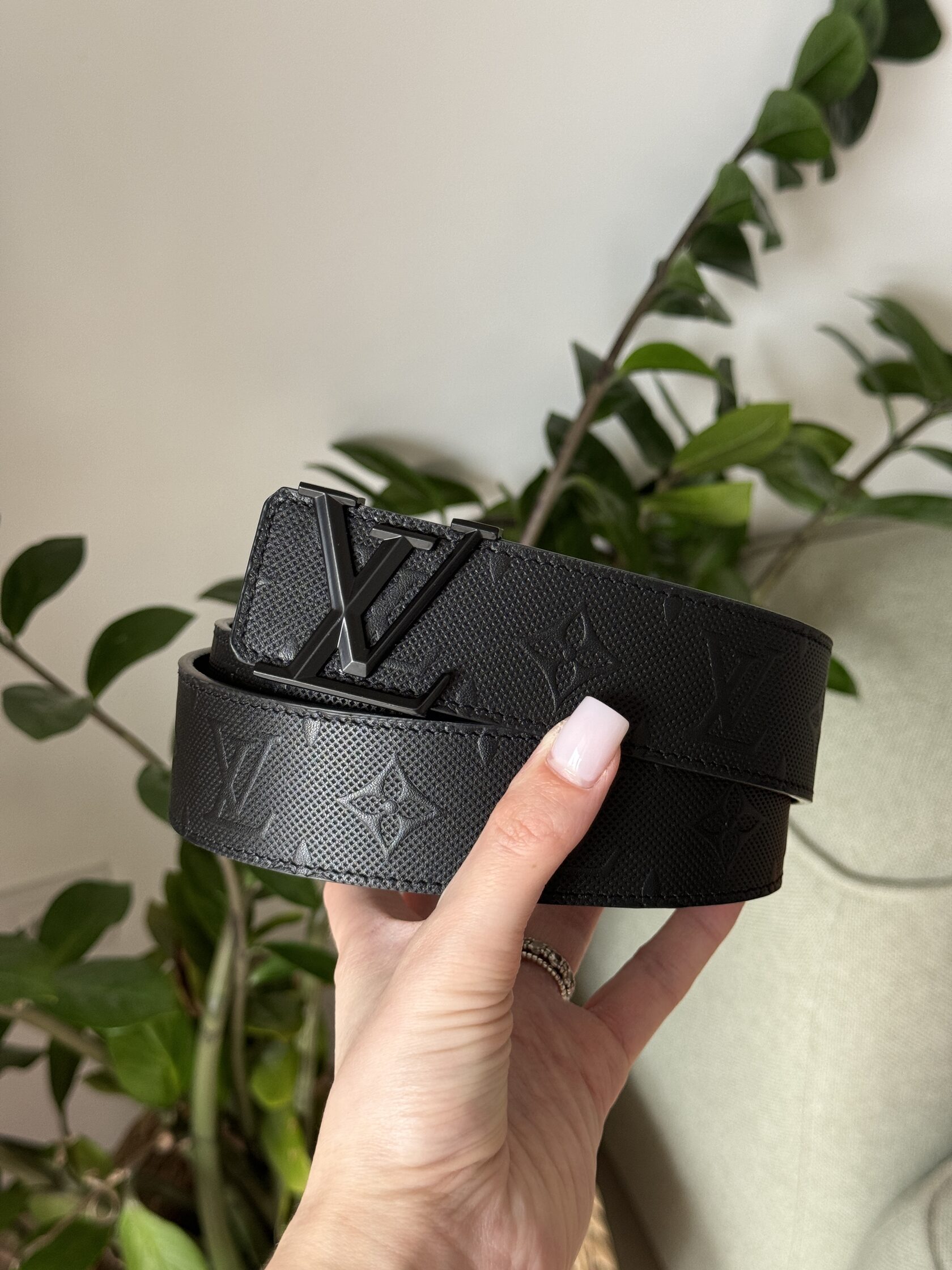 Louis Vuitton Leather Belt 40 mm Embossing Black/Black - 8