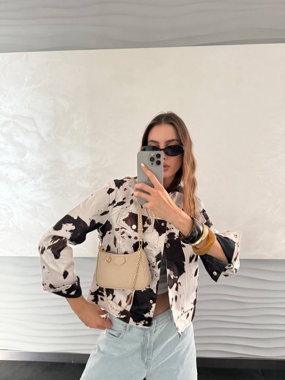 Louis Vuitton Mini Pochette Beige/Gold - 4