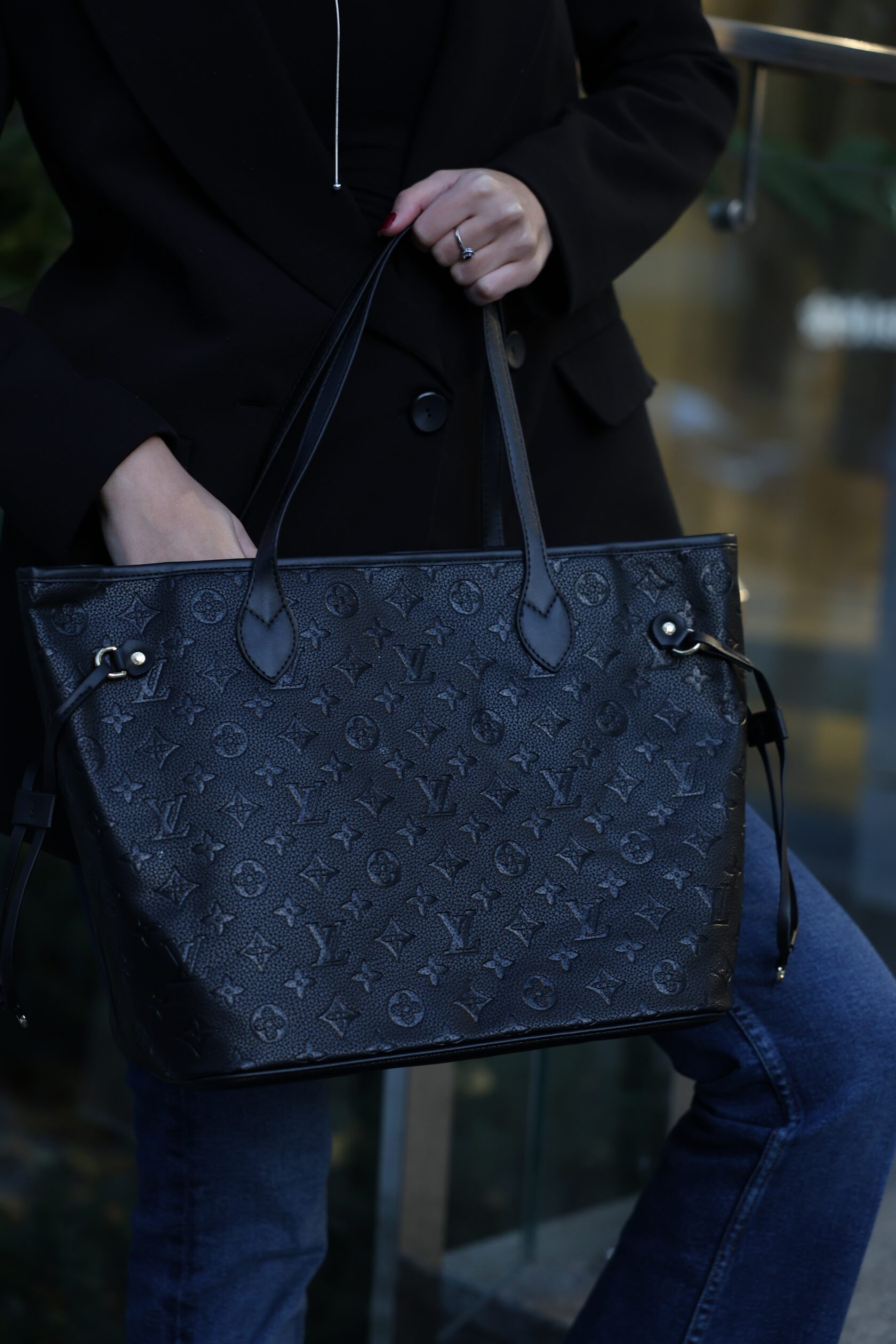 Louis Vuitton Neverfull MM Monogram Empreinte Leather Black - 6