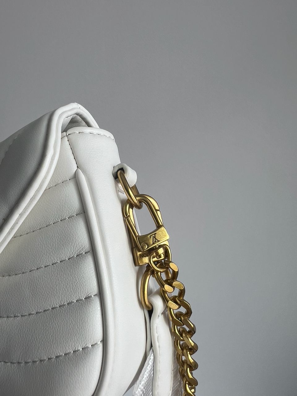 Louis Vuitton New Wave Multi Pochette Bag White/Gold - 5