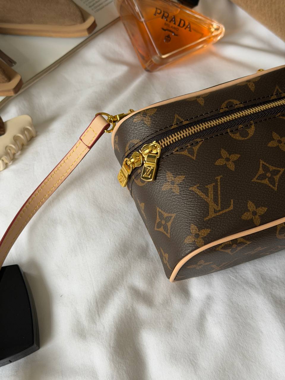 Louis Vuitton Nice Nano Toiletry Pouch in the classic monogram canvas - 10