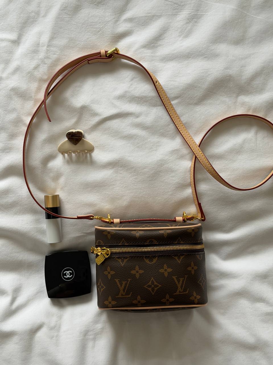 Louis Vuitton Nice Nano Toiletry Pouch in the classic monogram canvas - 3