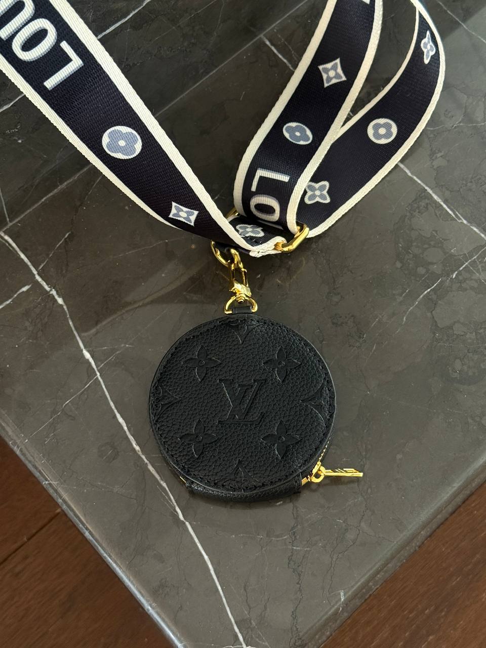 Louis Vuitton OnTheGo PM handbag in black Monogram Empreinte leather - 9