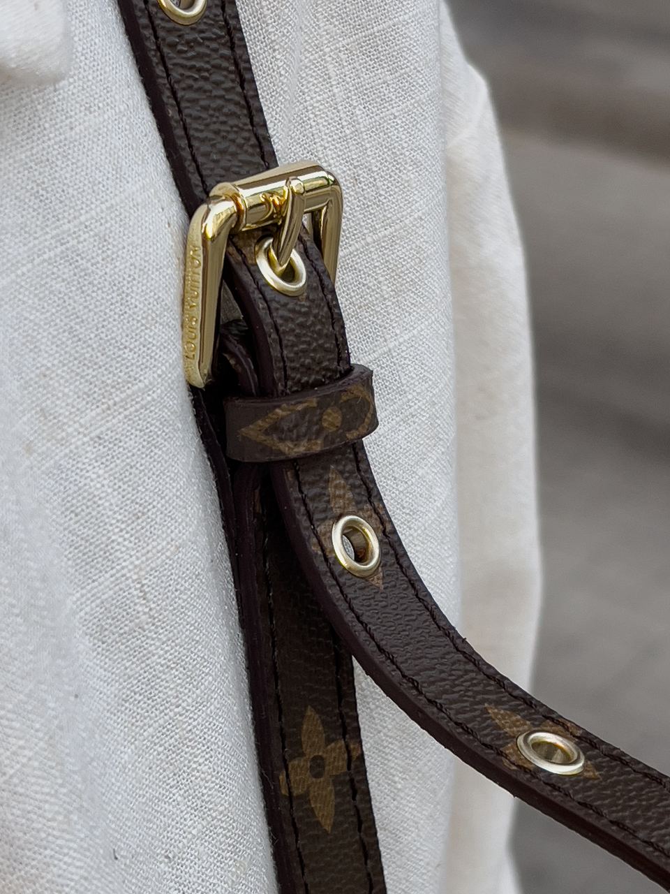 Louis Vuitton Pochette Métis Brown Monogram Coated Canvas Gold - 25