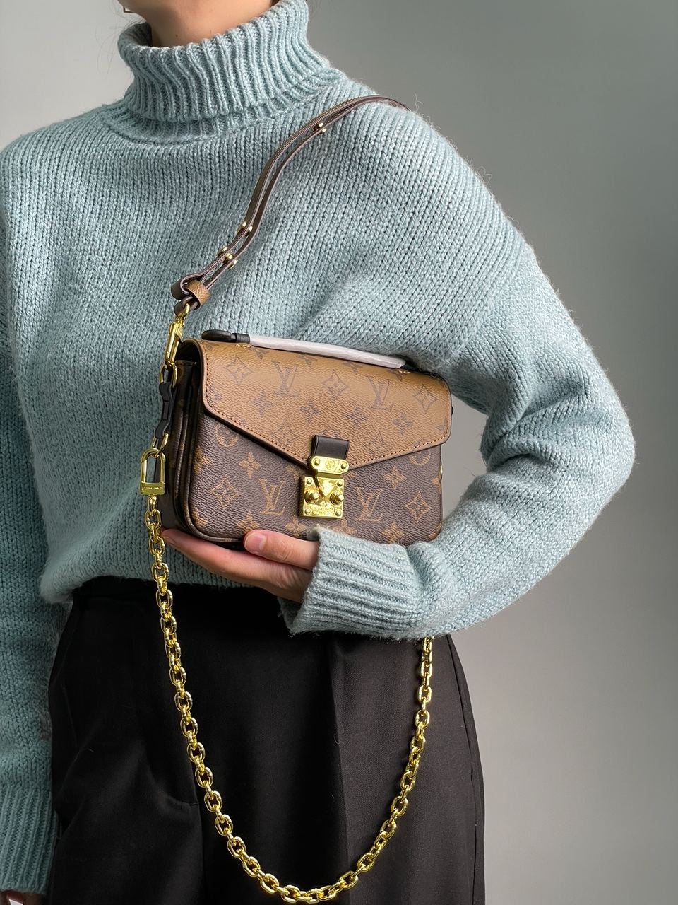 Louis Vuitton Pochette M?tis East West Bag - 4