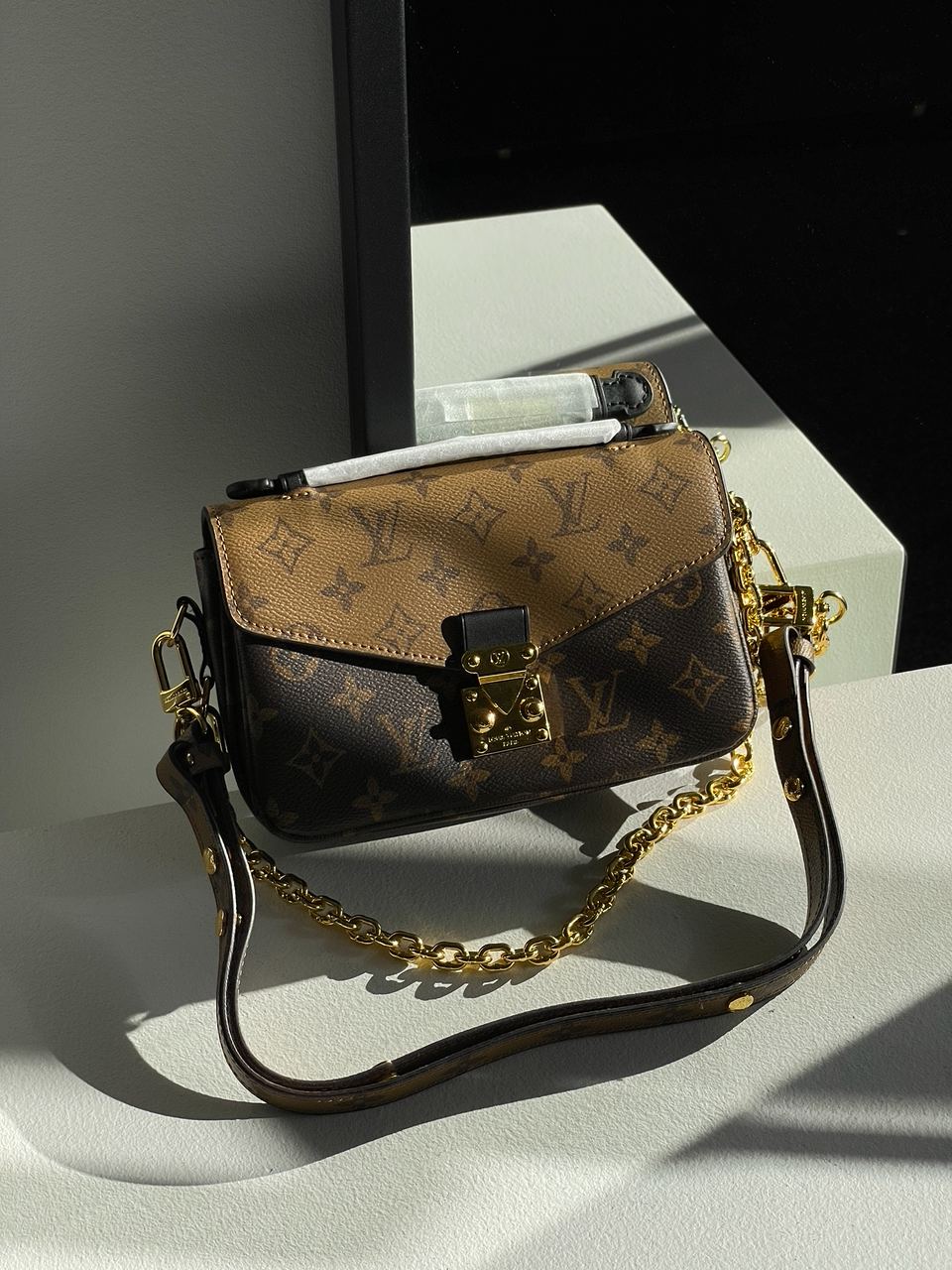 Louis Vuitton Pochette M?tis East West Bag - 8