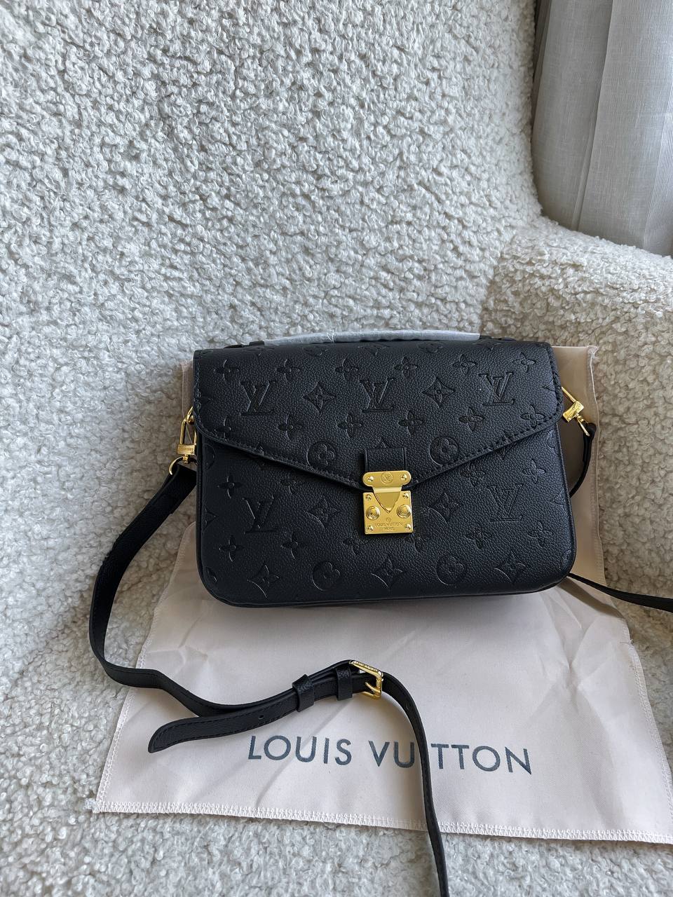 Louis Vuitton Pochette Metis Black Monogram Empreinte Leather - 6