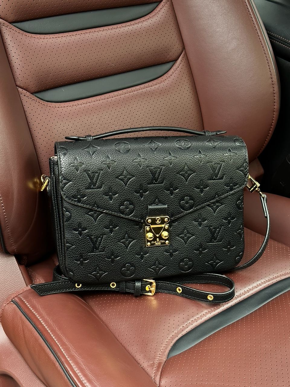 Louis Vuitton Pochette Metis Monogram Black - 3