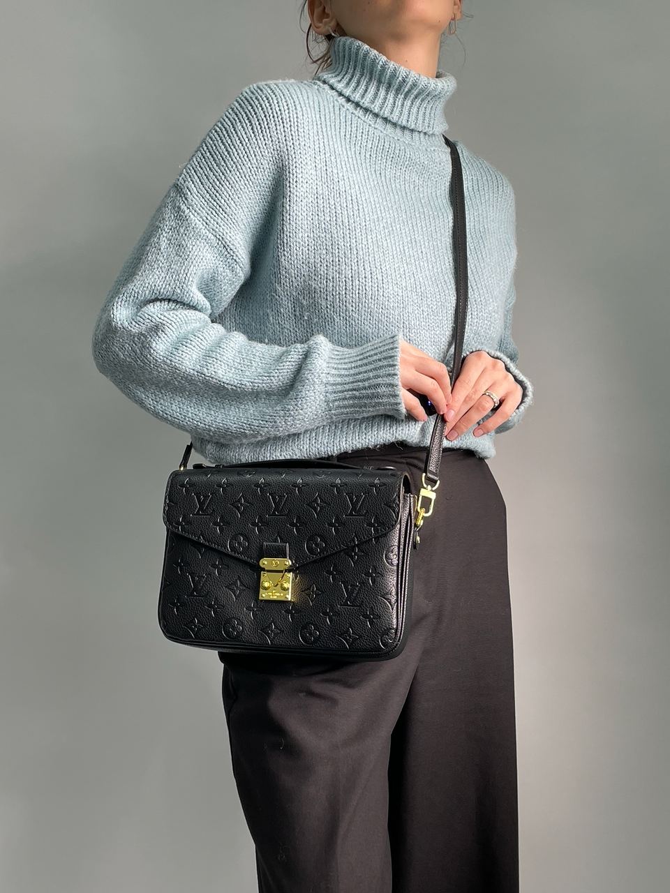 Louis Vuitton Pochette Metis Monogram Black - 6