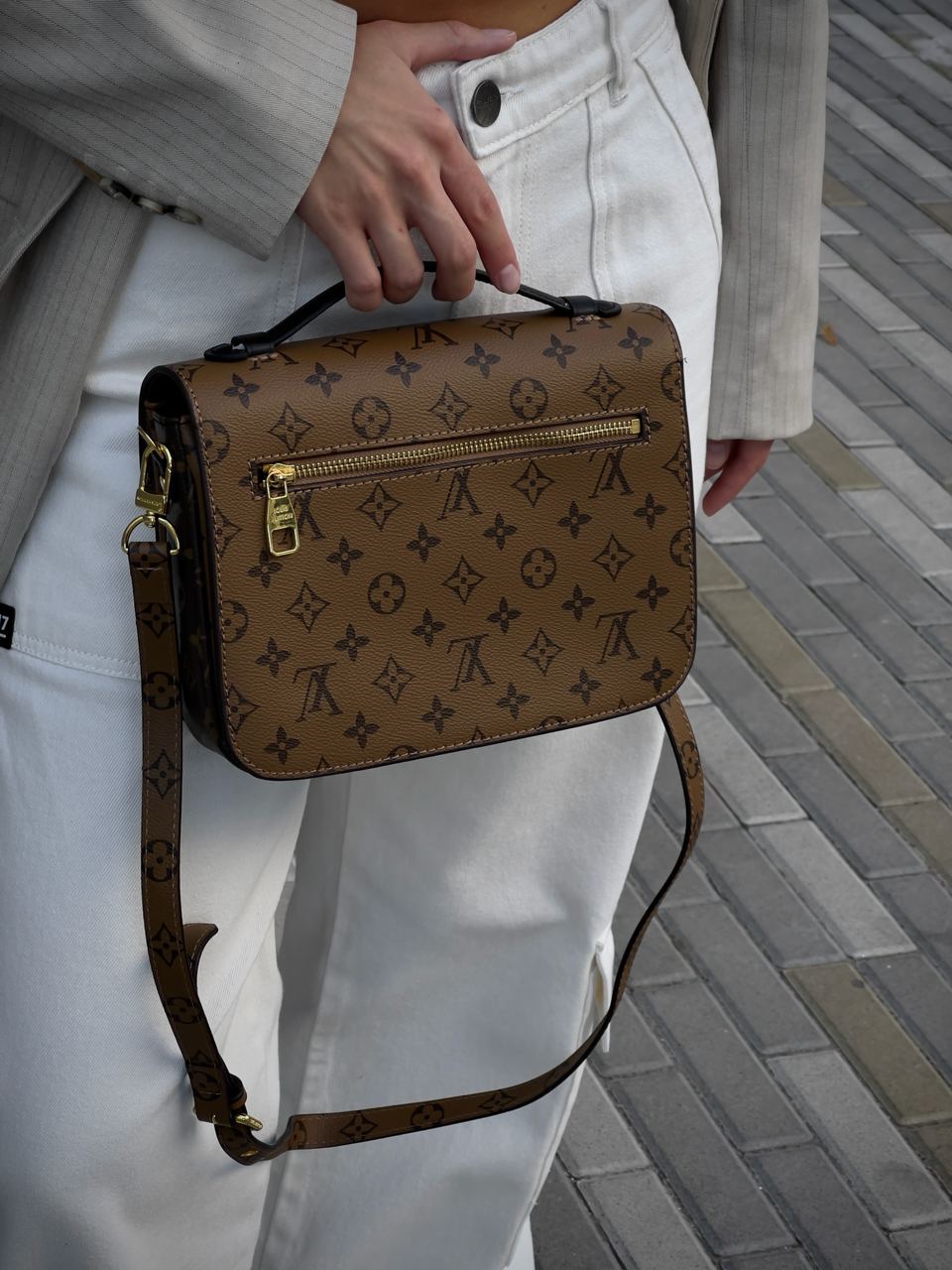 Louis Vuitton Pochette Metis Shoulder Bag Brown Leather Monogram Reverse Coated - 15