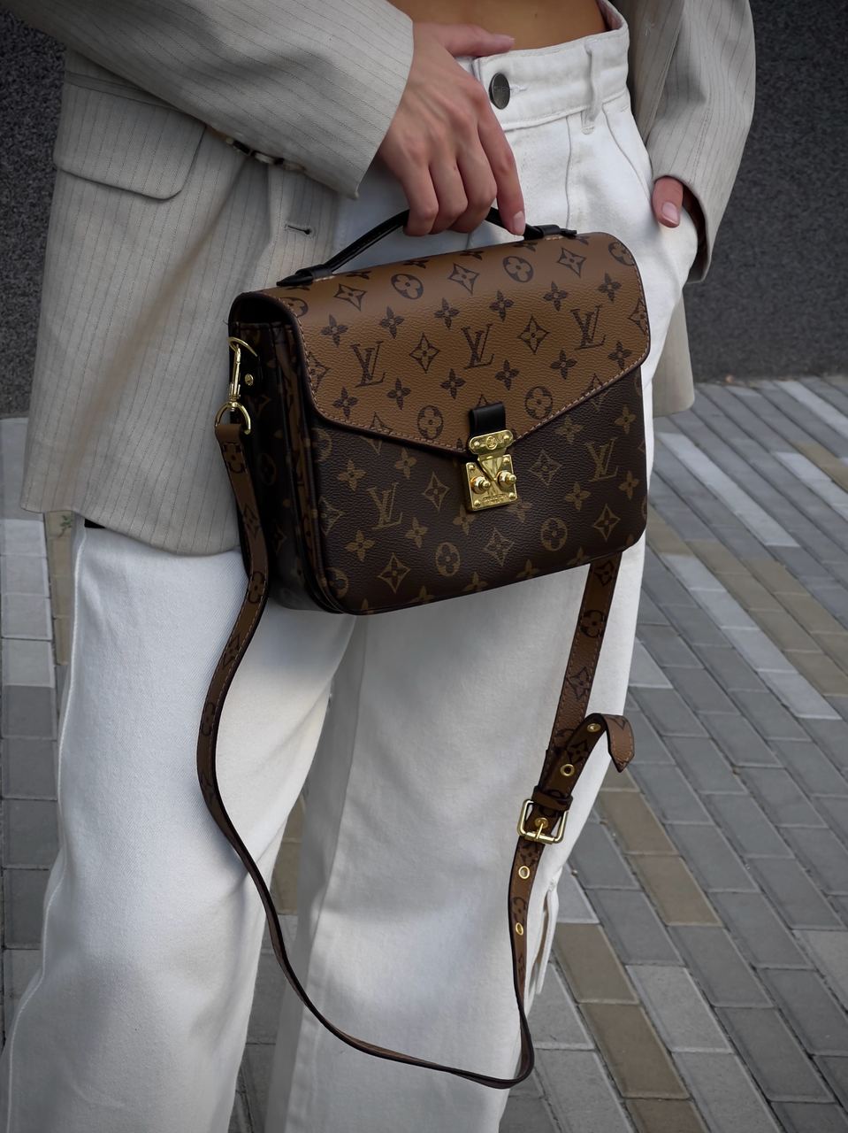 Louis Vuitton Pochette Metis Shoulder Bag Brown Leather Monogram Reverse Coated - 6