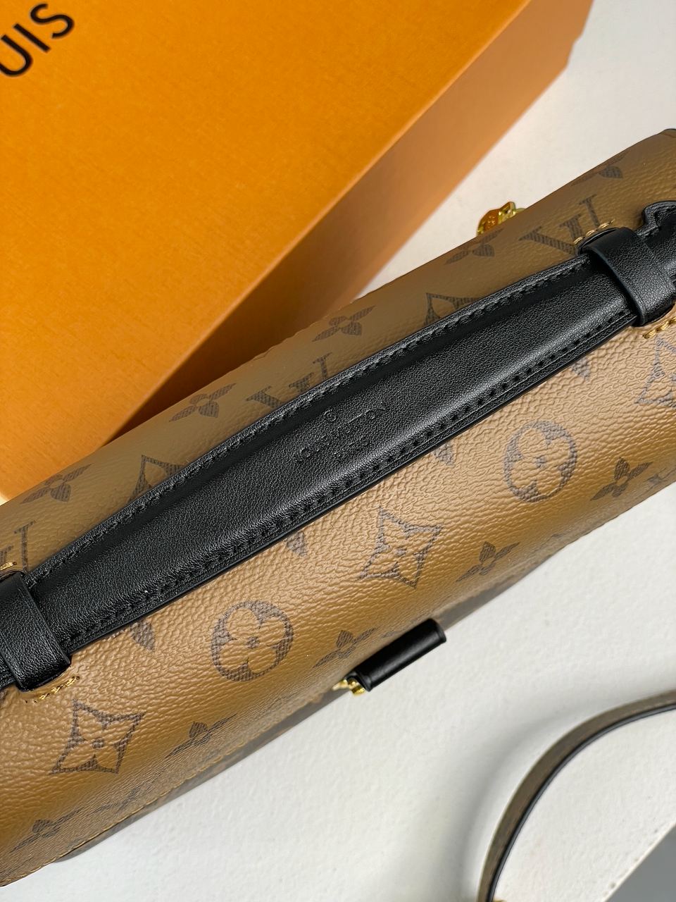 Louis Vuitton Pochette Metis Shoulder Bag Brown Leather Monogram Reverse Coated - 12