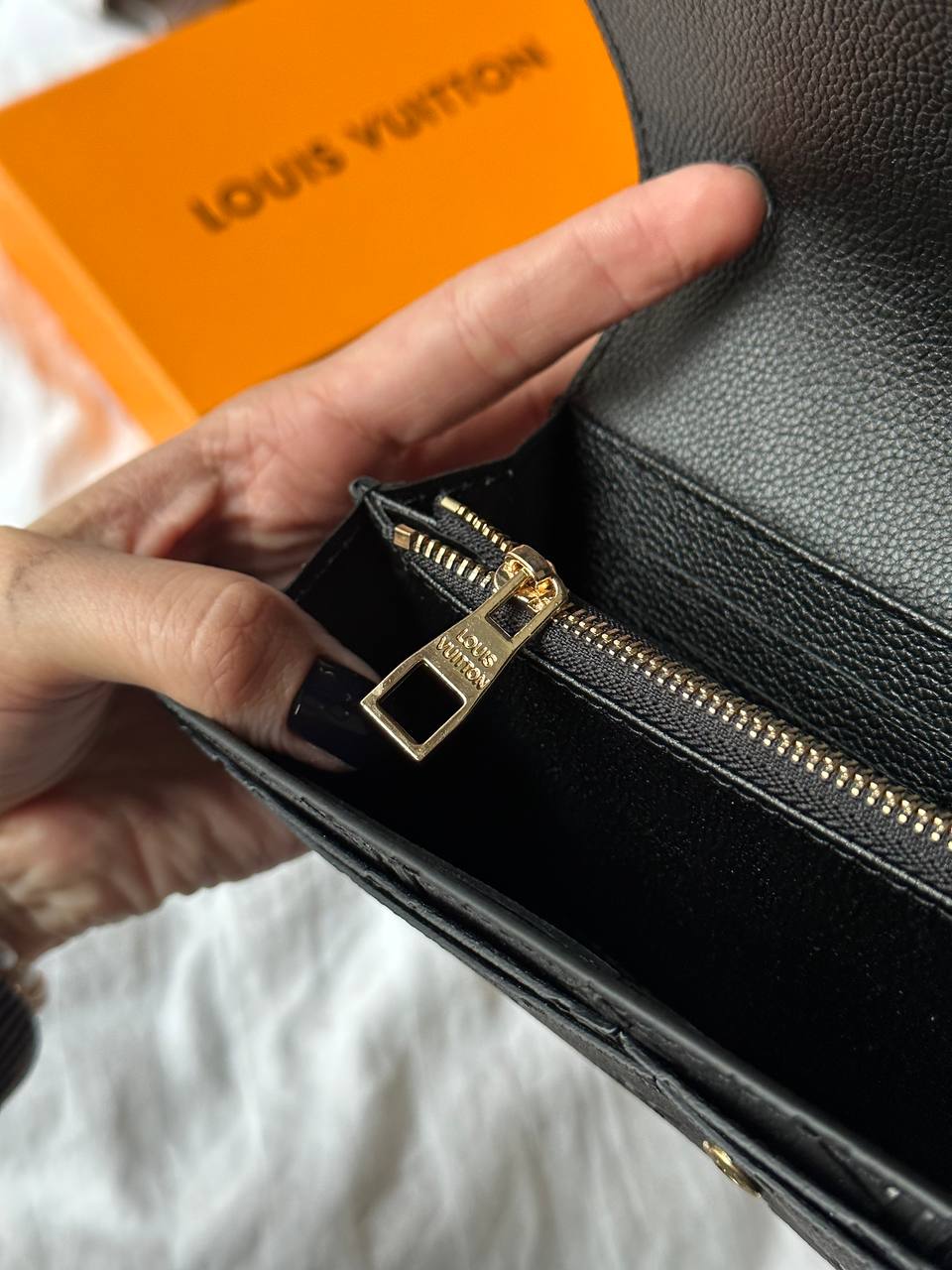 Louis Vuitton Sarah Wallet - 9